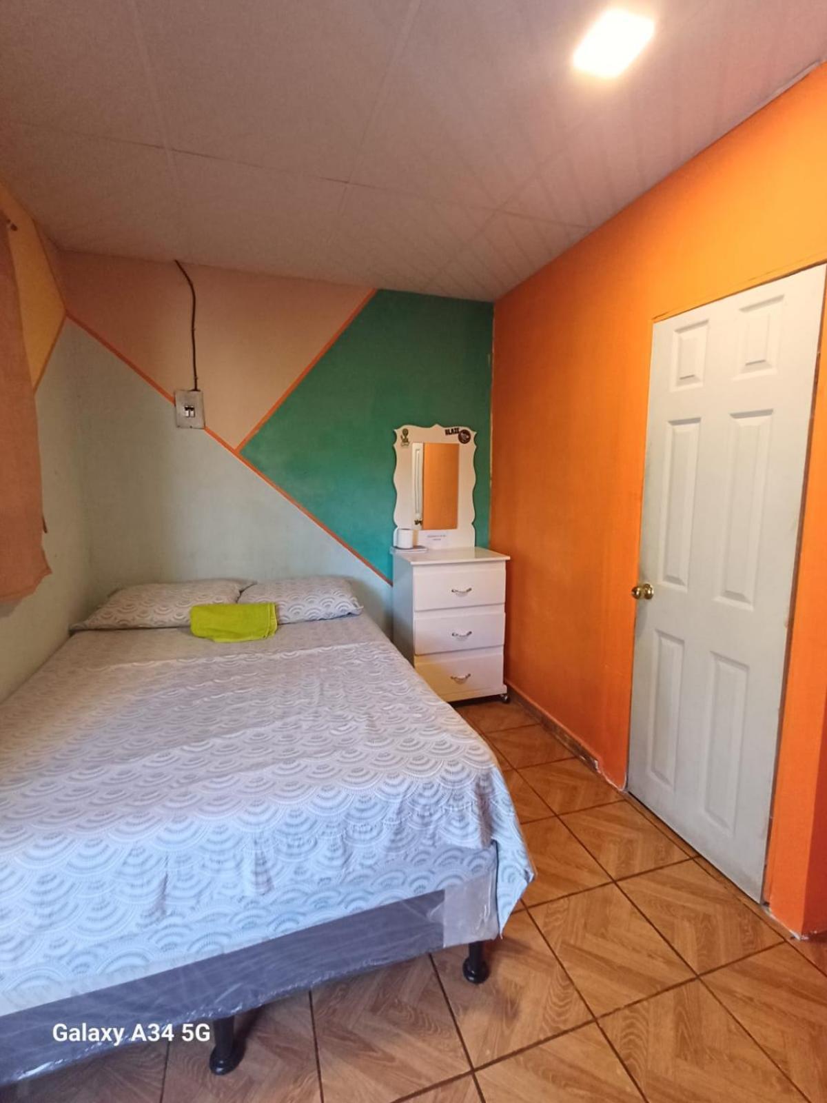 Hostal Nina Oly 엘순살 객실 사진